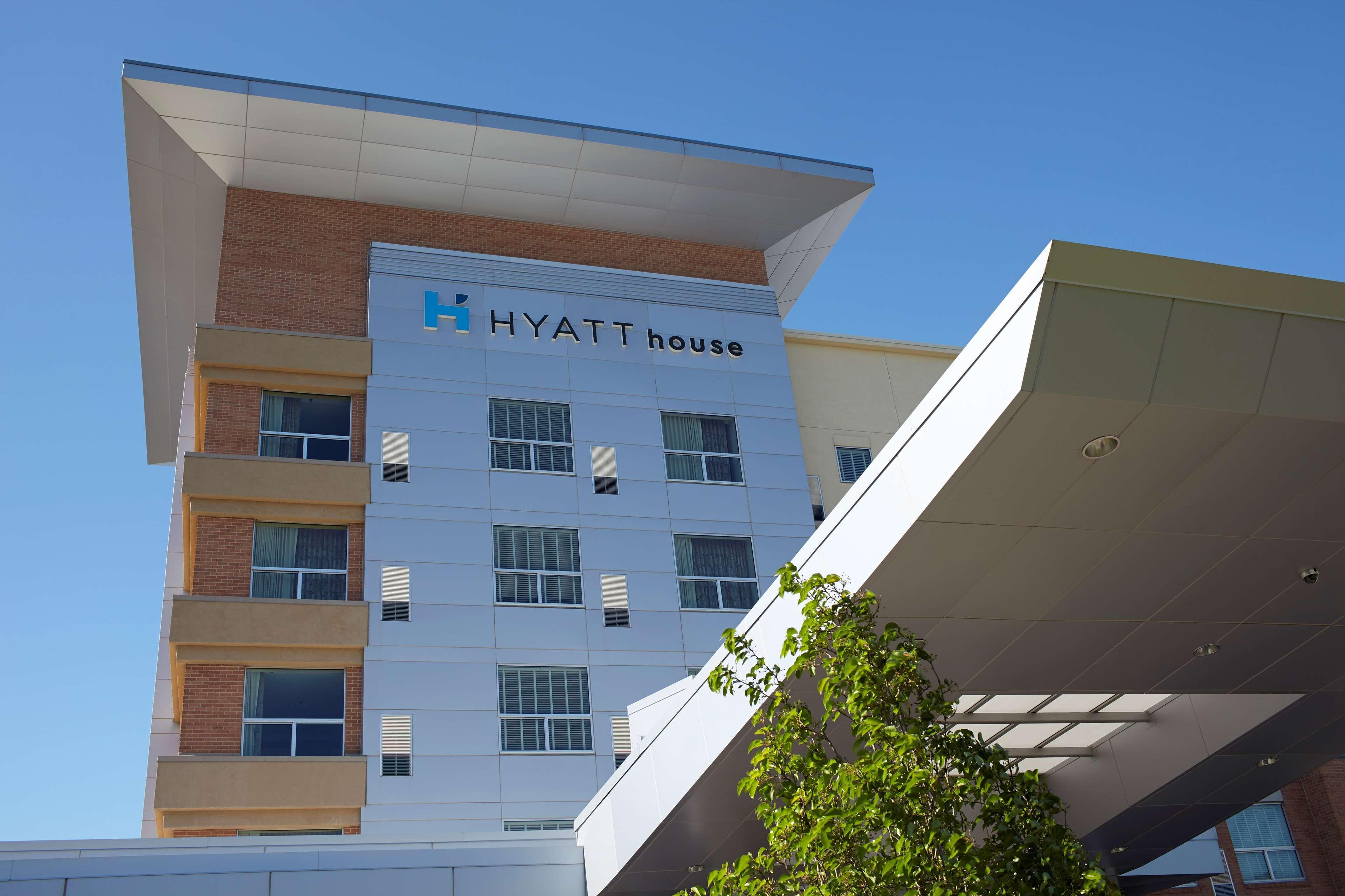 Hyatt House Atlanta Downtown Hotel Exterior photo